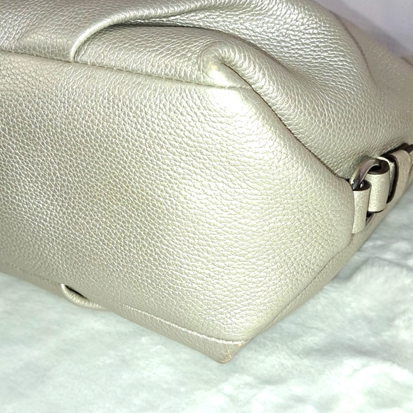 Metallic Coach Shoulder or Large Crossbody Mint Condition - Picture 7 of 16